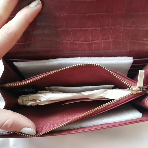 NWT Love & Lore Auburn Croc Vegan Leather Tri Fold Continental Wallet or Clutch - Picture 6 of 16